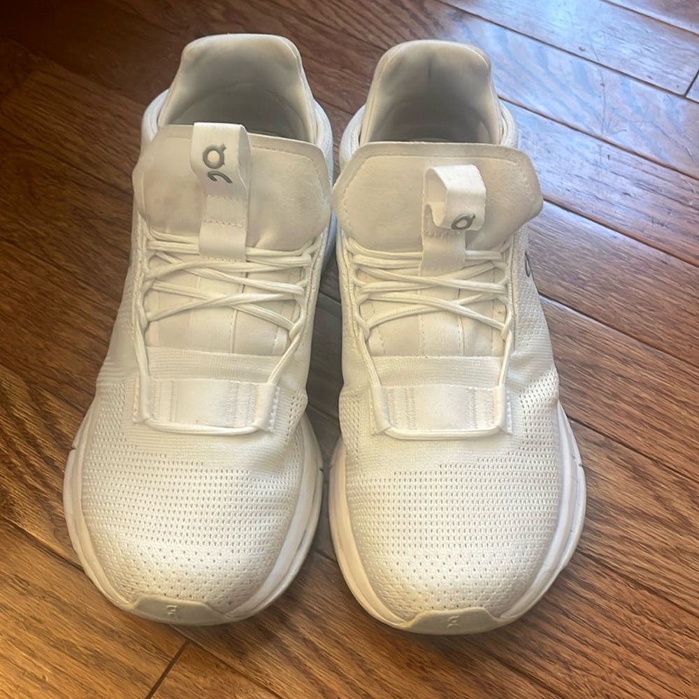 White cloudnova on cloud sneakers